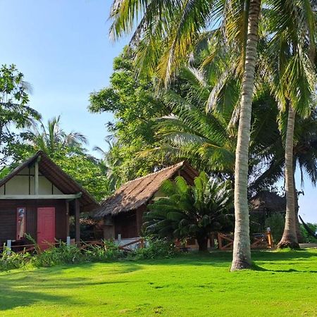 Bungalow Karimunjawa Bagian luar foto