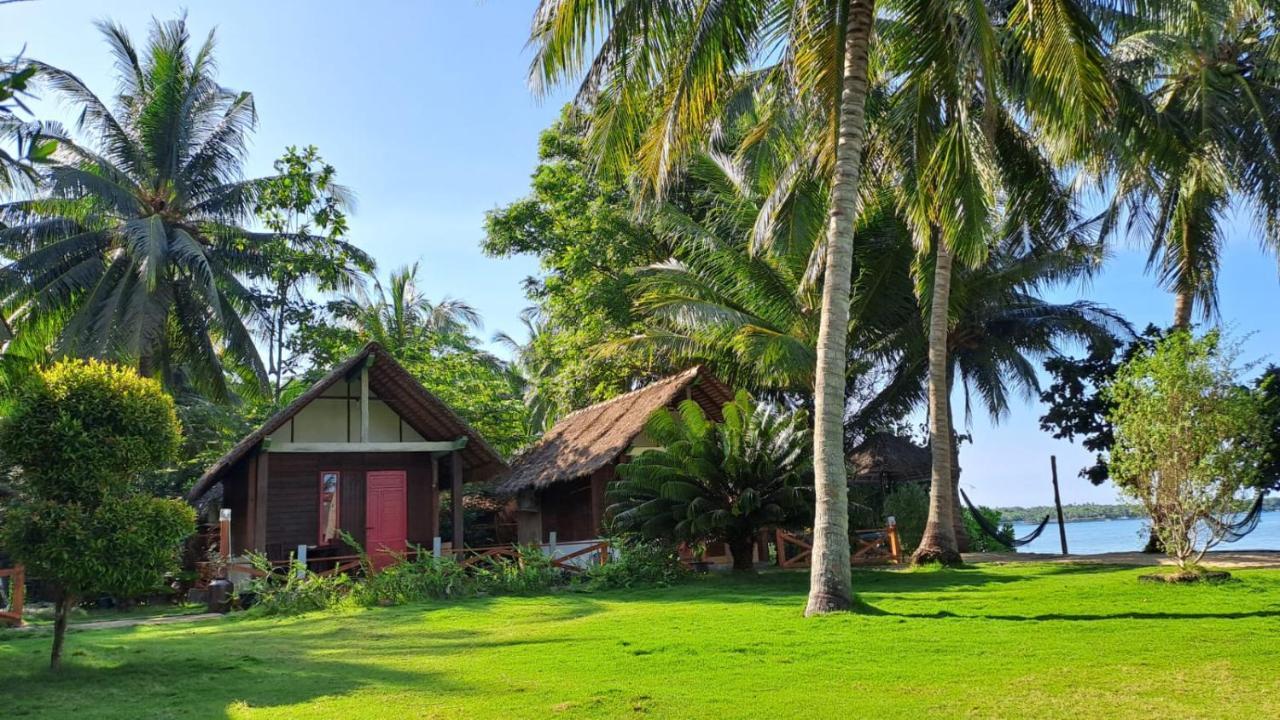 Bungalow Karimunjawa Bagian luar foto